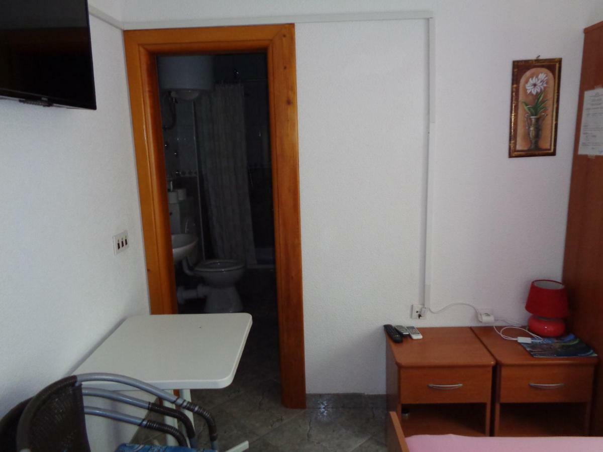 Apartments Rados Локва Рогозница Екстериор снимка